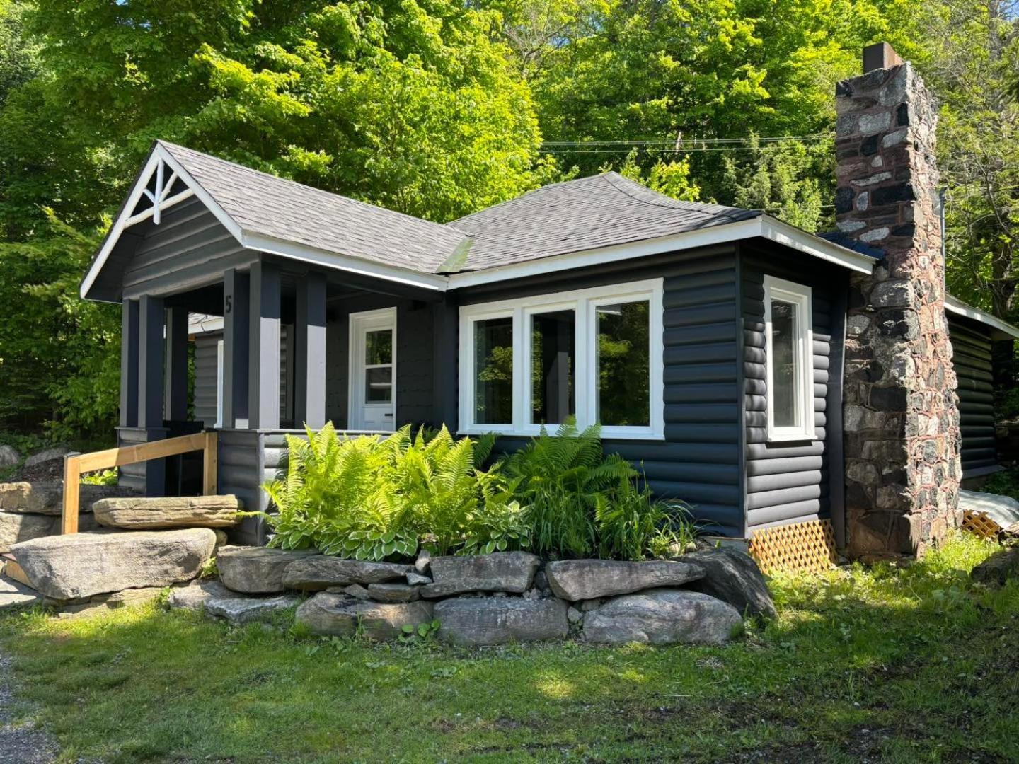 Bonnie View Inn Haliburton Eksteriør billede